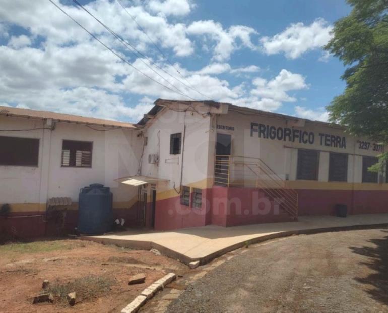 ALFENAS/MG - Frigorífico com terreno de 11.428,00m² no Córrego do Pântano IMÓVEIS | MG, localizado em Alfenas - MG
