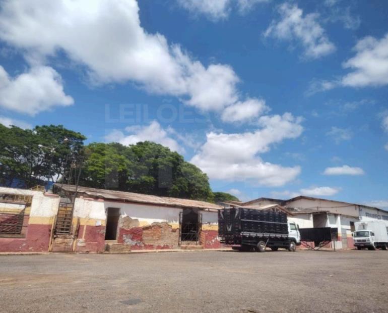 ALFENAS/MG - Frigorífico com terreno de 11.428,00m² no Córrego do Pântano IMÓVEIS | MG, localizado em Alfenas - MG
