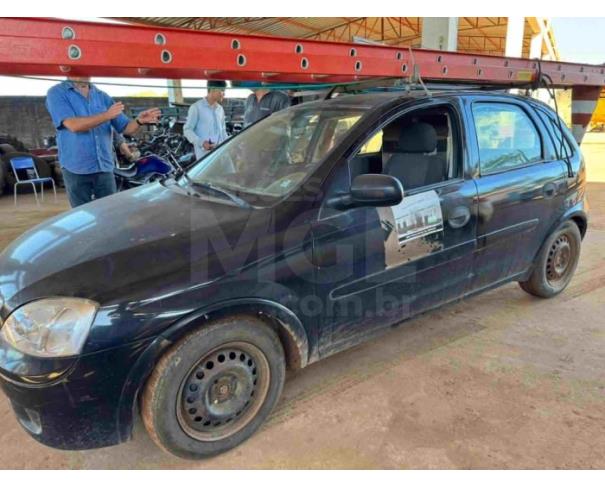 Foto de TEIXEIRÓPOLIS/GO - Chevrolet Corsa Hatch Max, 2010/2011, FLEX, PRETA 