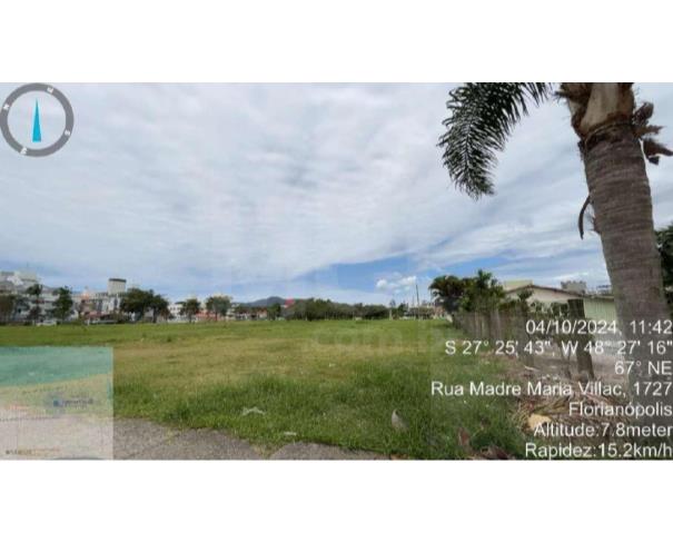 Foto de FLORIANÓPOLIS/SC - Terreno com 15.379,61m² ao lado Igreja Nª Sª de Guadalupe em Canasvieiras