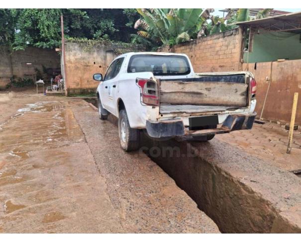 Foto de BOM JESUS DO GALHO/MG - Caminhonete Mitsubishi L200 Triton Sport GL, 2018/2019, DIESEL 