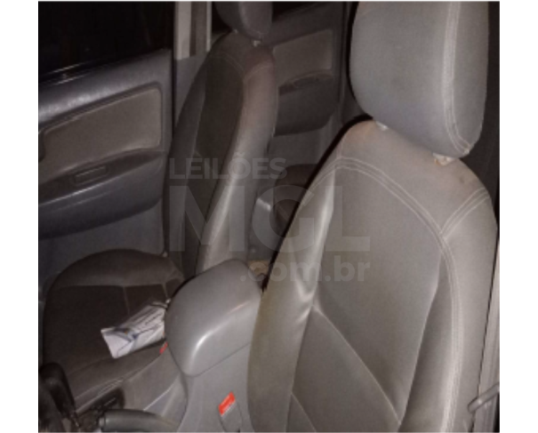 Foto de CONCEIÇÃO DO PARÁ/MG - TOYOTA Hilux CD4x4 SRV