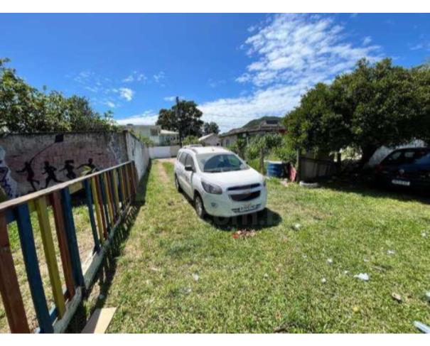 Foto de FLORIANÓPOLIS/SC - Terreno com 823,54 m² na Cachoeira do Bom Jesus