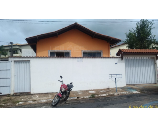 Foto de ALFENAS/MG – Casa com aproximadamente 184,00m², situada no loteamento Jardim Aeroporto II