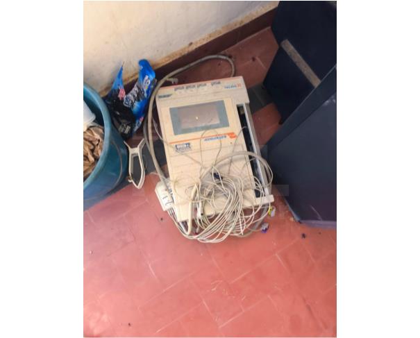 Foto de GUARANTÃ/SP -  Aparelho de Eletro, Maquina de passar veneno, Televisão-, pulverizador 7,5 L, Gaveteiros