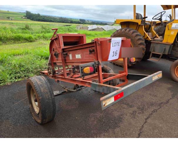 Foto de LONDRINA/PR - SUCATA DE CARRETA REBOQUE BARROS, TRILHADEIRA SWANSON