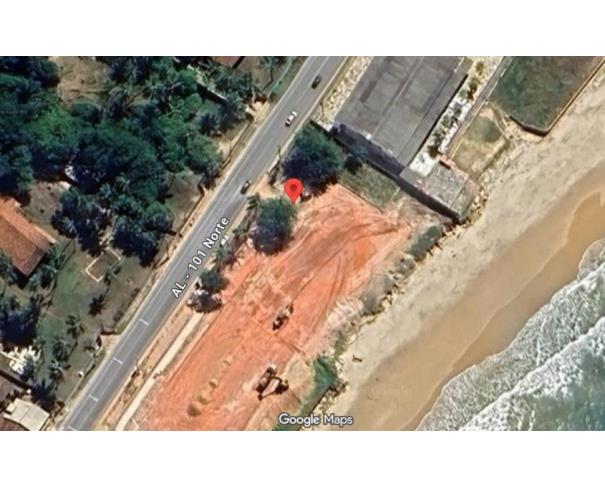 Foto de MACEIÓ/AL - Terreno com 3.505,129 m² às margens da AL-101 pé na areia, na Praia Riacho Doce