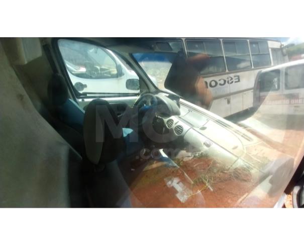 Foto de ITANHANDU/MG- Esp. Caminhonete Ambulância I. Renault Kangoo Ambulância- 2010/2010