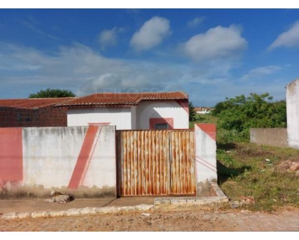 Foto de CARNAUBAIS/RN — Casa com 2 quartos e 1 vaga na garagem no bairro Centro