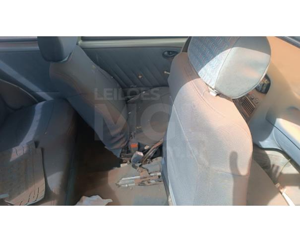 Foto de UBERLÂNDIA/MG - (CARRO) - SUCATA - FIAT PÁLIO ED - 1997/1997