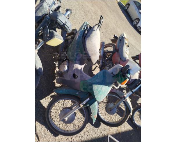 Foto de APARECIDA DE GOIÂNIA/GO - Motocicleta HONDA C100 Biz - PARA RETIRADA DE PEÇAS