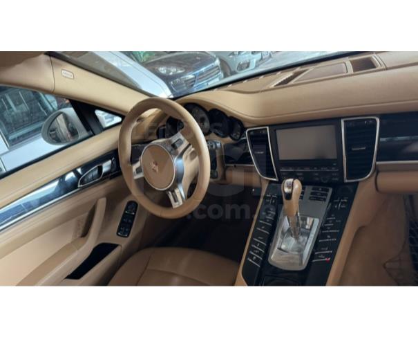 Foto de ITAÚNA/MG - PORSCHE PANAMERA S HYB 380CV - 04P VEÍCULO BLINDADO - SC1047