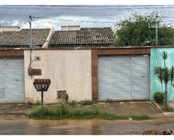 Foto de LUZIANIA/GO — Casa com 2 quartos e 1 Vaga na Garagem (8444424667054)