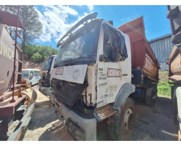 Foto de OSASCO/SP- CAMINHÃO CAÇAMBA MEIA CANA - M. BENZ AXOR 2831 K ROSSETI  - ANO: 2011/2012 - PA13162