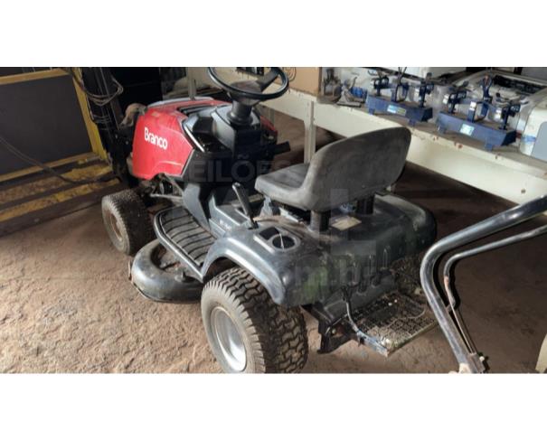 Foto de PONTES GESTAL/SP - Trator Cortador de Grama, marca Branco, modelo BT 1942 19hp