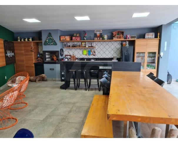 Foto de ITAÚNA/MG — Casa com 03 quartos sendo 01 suíte no bairro Belvedere