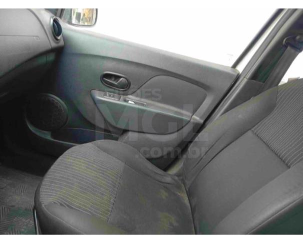 Foto de LIBERDADE/MG - Renault Logan Life 1.0 MT, 2020/2021, FLEX 