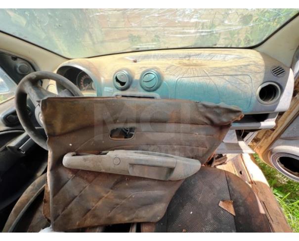 Foto de SERRA AZUL DE MINAS/MG- (CARRO) Fiat / Uno Vivace 1.0