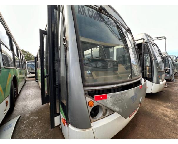 Foto de BRASÍLIA/DF - Ônibus VW Induscar Mil U OT, (1726/59 O500U Caio Millenium) 2007/2008