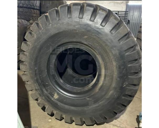 Foto de CONTAGEM /MG 4 PNEUS USADOS ORIGINAIS SENDO: 2 BRIDGESTONE RADIAIS2 TITAN 28 LONAS-- PA13001