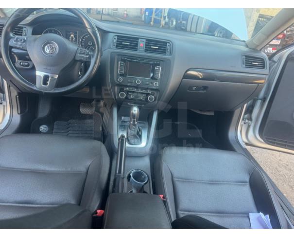 Foto de APARECIDA DE GOIÂNIA - VW JETTA 2.0 - RECUPERÁVEL - 2011/2011 - SN0000234