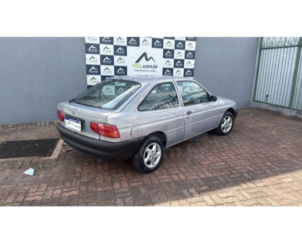 Foto de ITAÚNA MG - FORD ESCORT GL  16V D 1.8 ( IDEAL PARA COLOCIONADOR) 