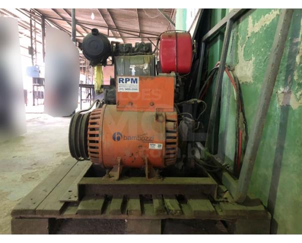 Foto de IPATINGA/MG- Gerador - tipo: bateria elétrica / modelo Agrale , Compressores Mod. 503dh80b2 marca Hitachi; compressores (refrigerating mod. 1001 FSVV; compressores marca Bitzer Frigor atf128; bomba de vácuo marca Sulzer).