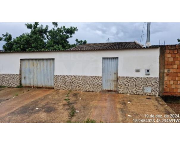 Foto de SANTO ANTÔNIO DO DESCOBERTO/GO — Casa com 3 quartos (F8444422729460)