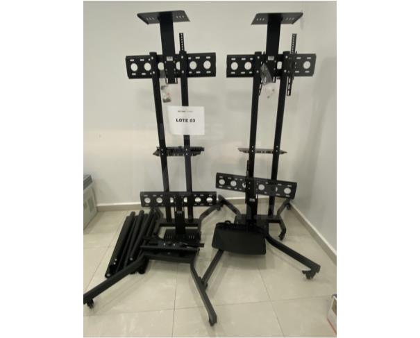 Foto de CONCÓRDIA/SC- 04 Suportes para TV com rodizios