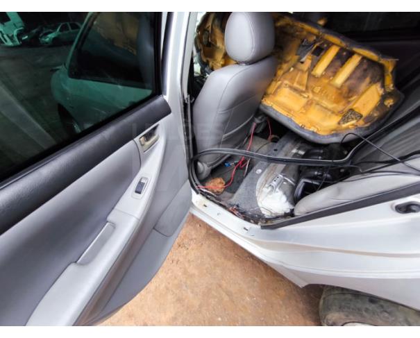 Foto de ITAÚNA/MG- TOYOTA COROLLA XEI 1.8 VVT 2003/2004- PA13120