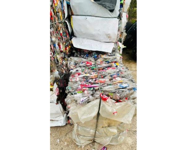 Foto de JECEABA/MG - LOTE UNICO COMPOSTO POR MATERIAIS RECICLÁVEIS E SUCATAS 