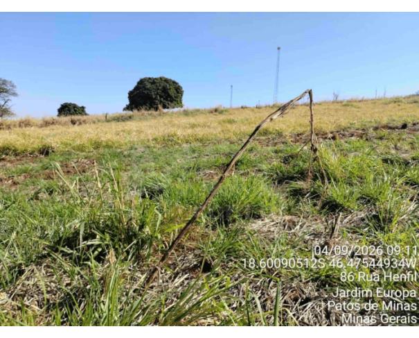 Foto de PATOS DE MINAS/MG - Lote urbano com área de 9.757,28 m², localizado no bairro Morada da Serra
