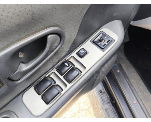 Foto de ITAÚNA/MG- MITSUBISHI PAJERO SPORT  HPE 2.8 4X4 DIESEL AUT. 2004/2005- PA12564