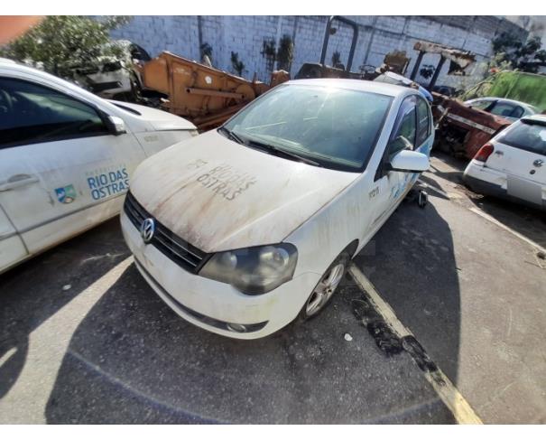 Foto de RIO DAS OSTRAS/RJ - VW POLO SEDAN 2.0 COMFOR