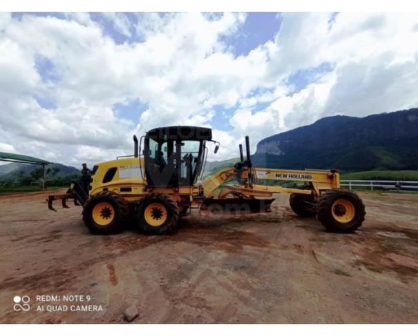 Foto de PASSA VINTE/MG- Motoniveladora New Holland, modelo RG140B,