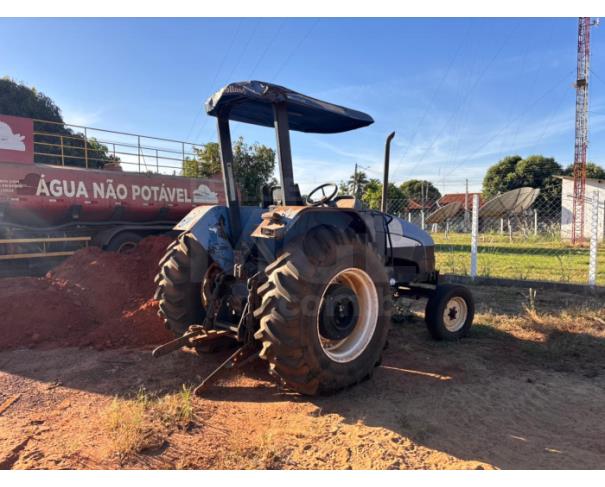 Foto de PONTES GESTAL/SP - Trator Agrícola New Holland, modelo TL75E