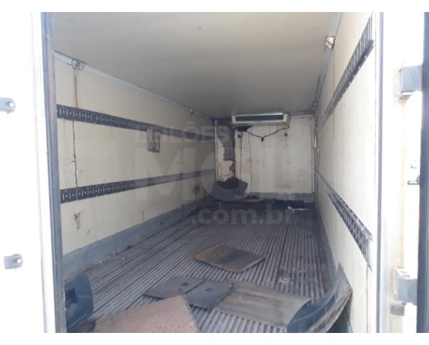 Foto de ITAÚNA/MG - BAU FRIGORIFICO PARA CAMINHAO - LARGURA:7.80 ALTURA: 2.6 LARGURA: 2.6 - PA9867