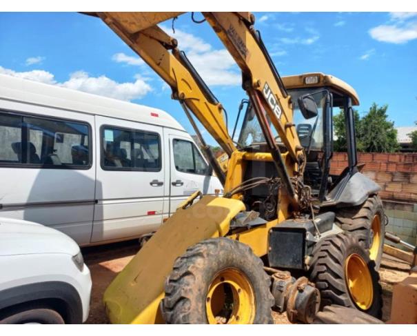 Foto de SERRA AZUL DE MINAS/MG- Retroescavadeira JCB, Modelo 3C, ano 2013.