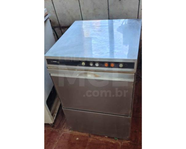 Foto de SÃO MIGUEL DO OESTE/SC - LOTE DE EQUIPAMENTOS INDUSTRIAIS PARA LAVANDERIA, COZINHA E REFRIGERAÇÃO