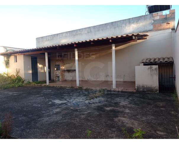 Foto de ITAÚNA/MG — Casa com 02 quartos no Bairro Godofredo Gonçalves (desocupada)