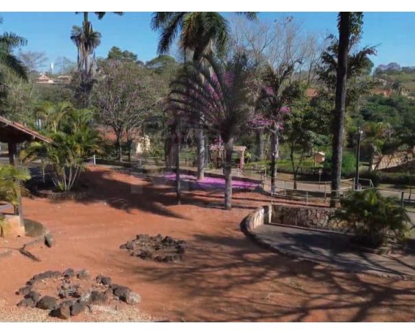Foto de IGARAPÉ/MG - Casa com a área de 180,00m² e seu lote com a área de 2.150,00m², situado no Condomínio Fazenda Solar