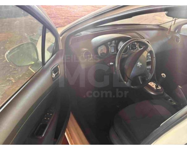 Foto de PONTES GESTAL/SP - Peugeot 308 Allure BVA, 2013/2014, FLEX 