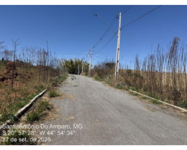 Foto de SANTO ANTÔNIO DO AMPARO/MG — Lote com área de 220m² no Residencial Ouro Branco