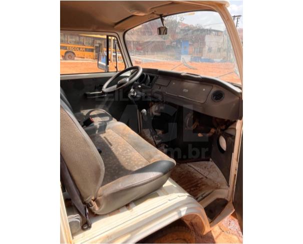 Foto de SÃO PEDRO DOS FERROS/MG - CARRO - VW Kombi Lotação, 2009/2010 