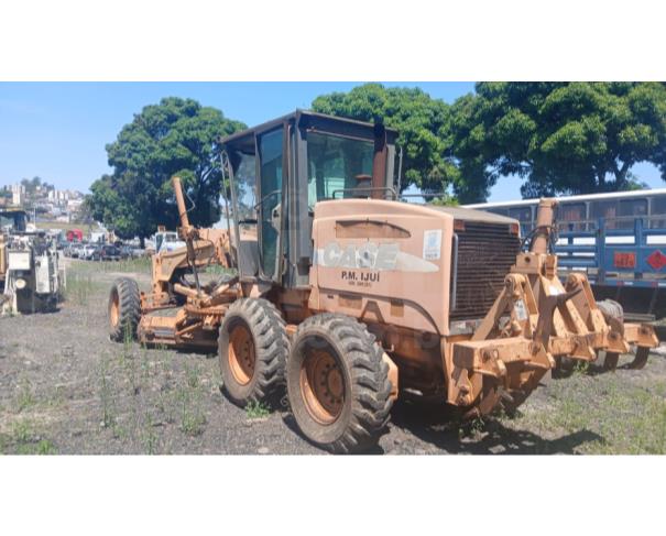 Foto de ITAÚNA MG - MOTONIVELADORA CASE 845 - ANO 2009 - 9.000HS 