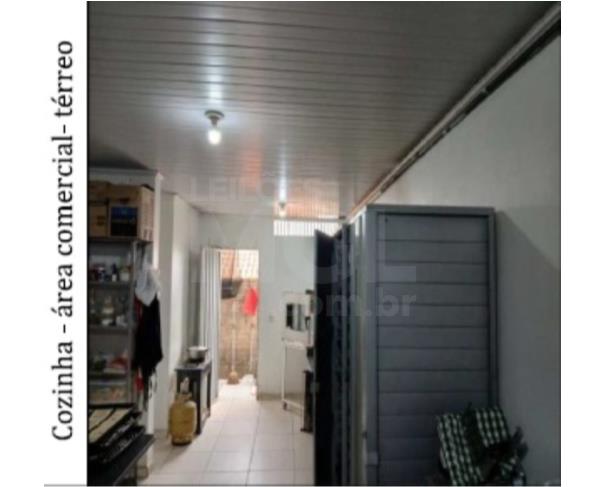 Foto de JOÃO PINHEIRO/MG- RESIDENCIA E COMERCIO NO BAIRRO ALVORADA 