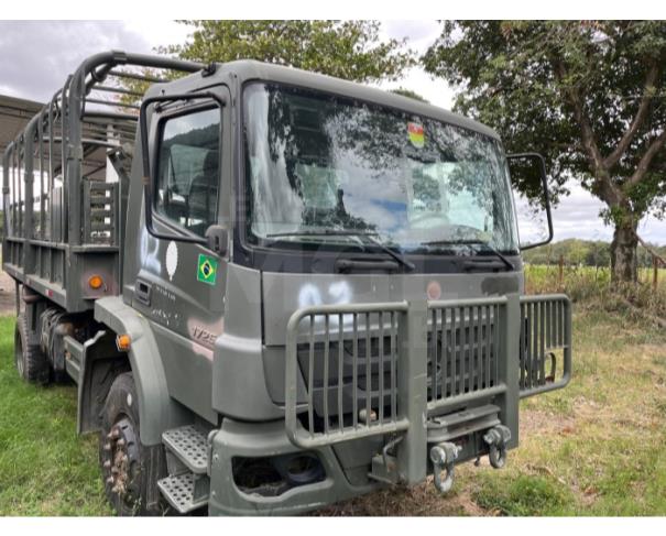 Foto de RIO DE JANEIRO/RJ- VTNE CAMINHÃO EMP GE ATEGO 1725/42 5T 4X4 MERCEDES-BENZ