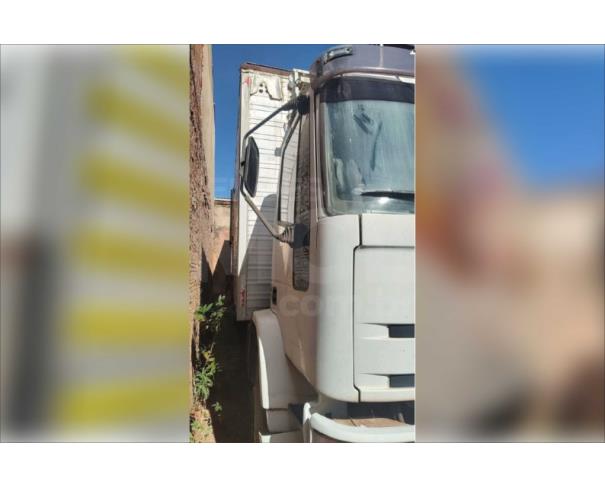 Foto de MONTES CLAROS/MG - Caminhão IVECO Ectector 170E22 N 