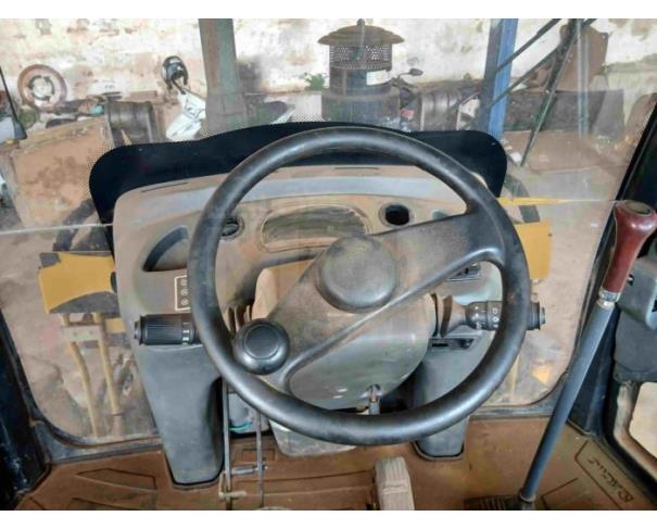 Foto de PARAGUAÇU/MG - Retroescavadeira XCMG, modelo XT870BR-I, tração 4x4