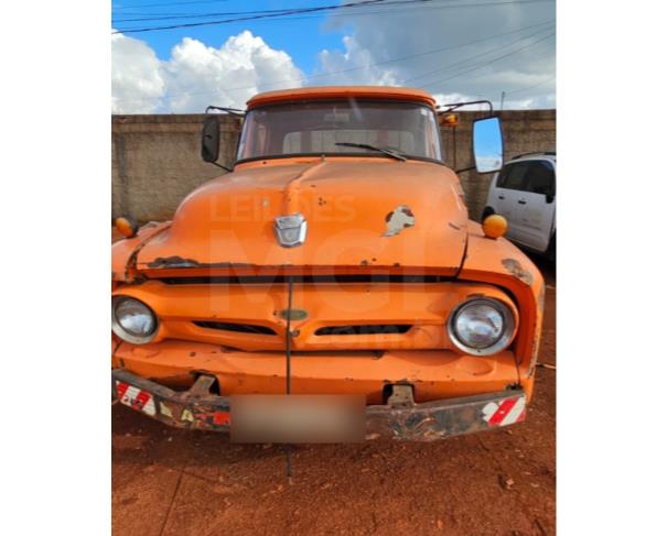Foto de MONTE CARMELO/MG - Ford F350, 1961/1961